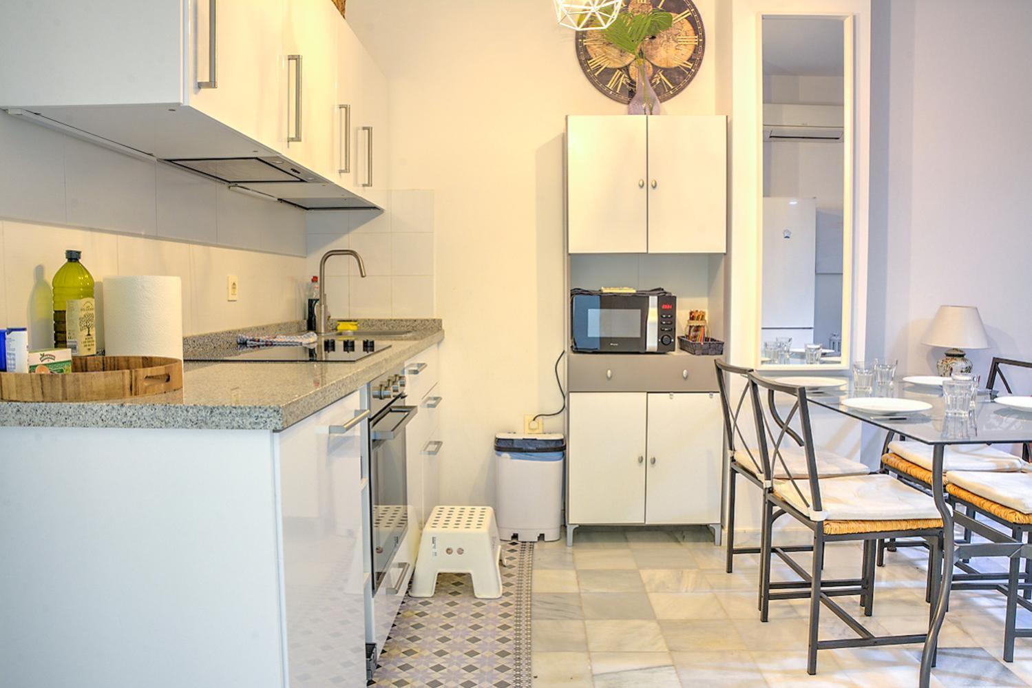 Apartamento En Calle Regla Sanz *